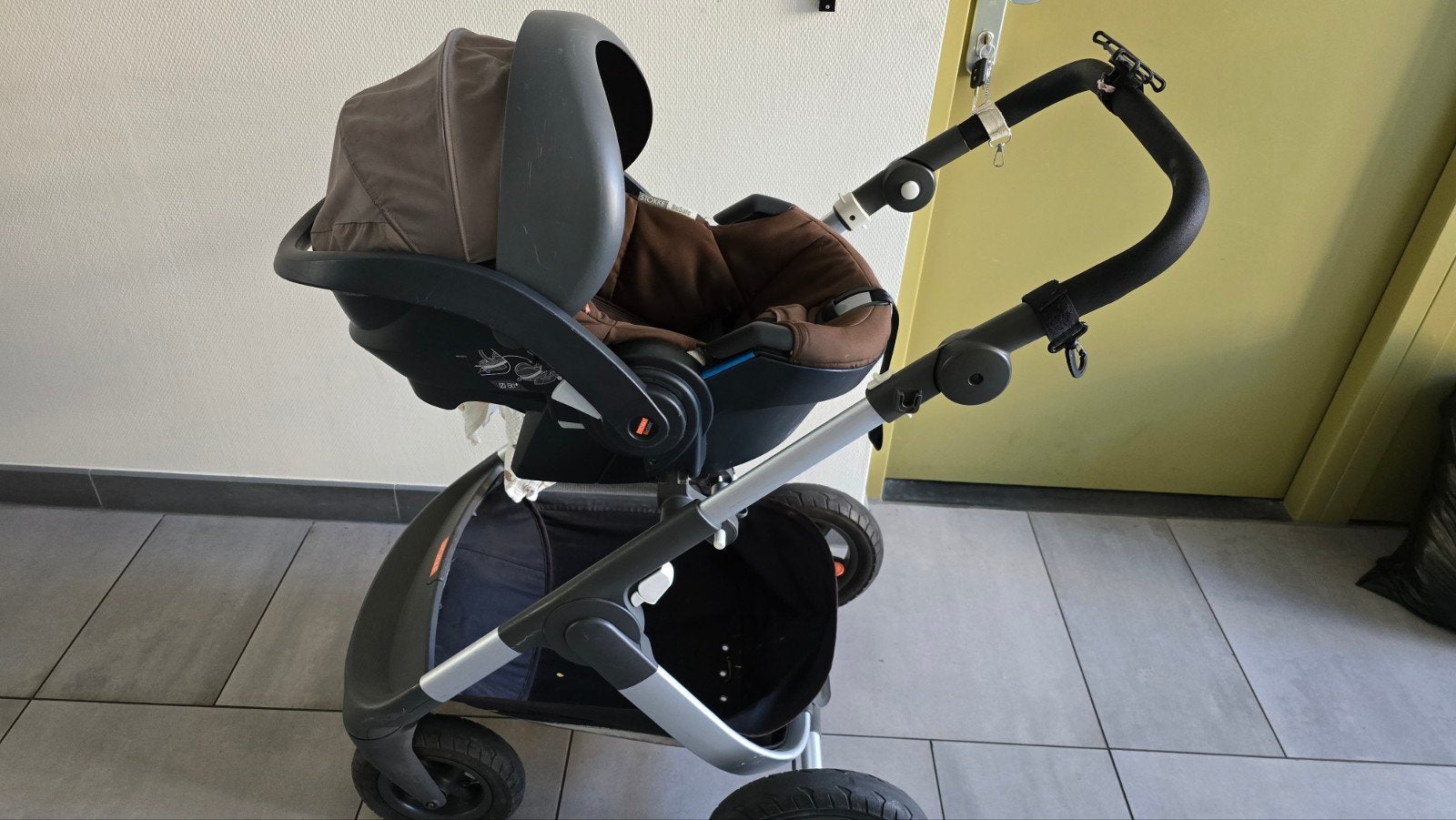 Stokke Trailz Combiwagen met Reiswieg en Autostoeltje, Overige merken, Gebruikt, Met autostoeltje, Ophalen of Verzenden