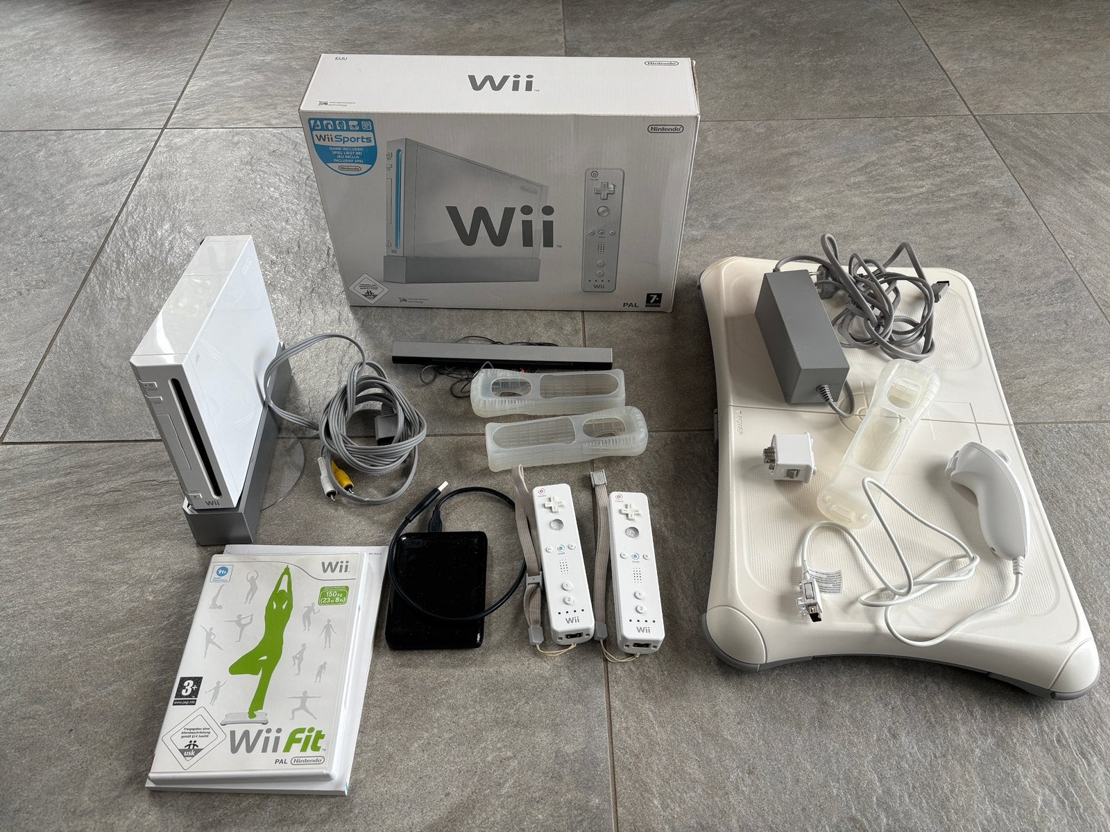 Nintendo Wii & Balance Board, Ophalen, Gebruikt, Met 2 controllers, Met games