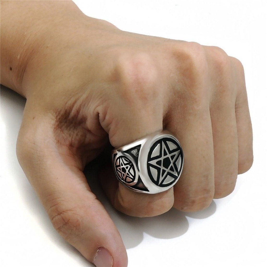 Pentagram Ring /  Wicca Zilveren Pentacle Duivel Satan, Nieuw, Dame of Heer, Zilver, IJzer of Staal