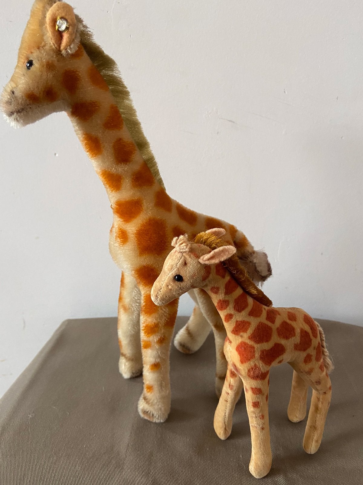 Steiff giraffe, 6328, 28cm, Verzamelen, Beren en Cherished Teddies, Ophalen of Verzenden, Zo goed als nieuw, Overige typen, Steiff
