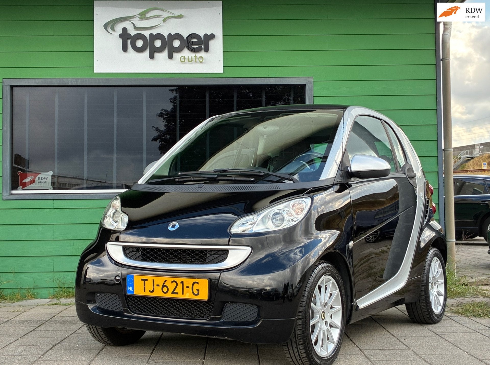 Smart Fortwo coupé 1.0 mhd edition |Automaat|Panoramadak|Ai, Euro 5, Achterwielaandrijving, Gebruikt, 18 €/maand