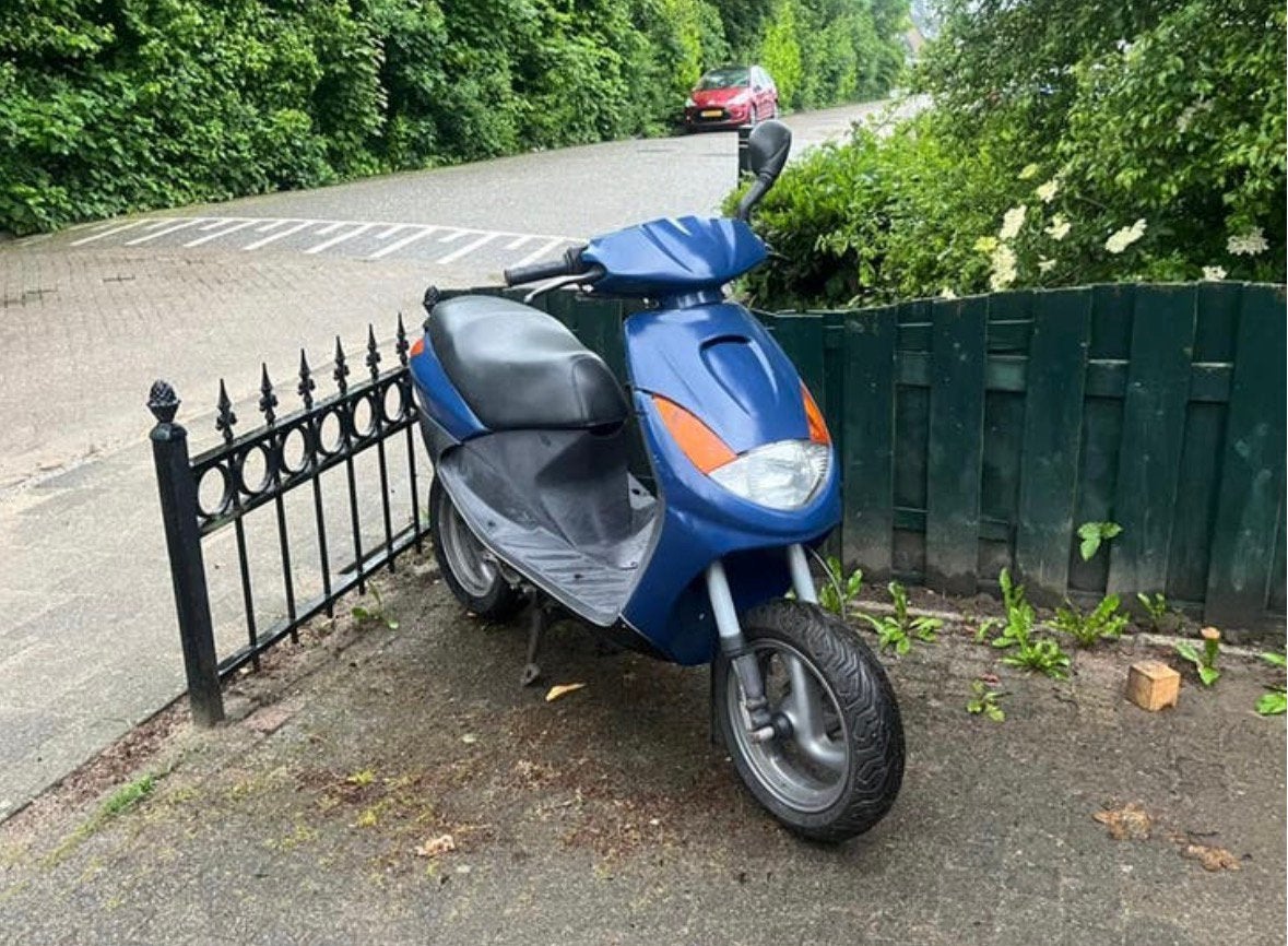 Peugeot vivacity 70cc, Fietsen en Brommers, Scooters | Peugeot, Ophalen of Verzenden, Zo goed als nieuw, Tweetakt, Vivacity