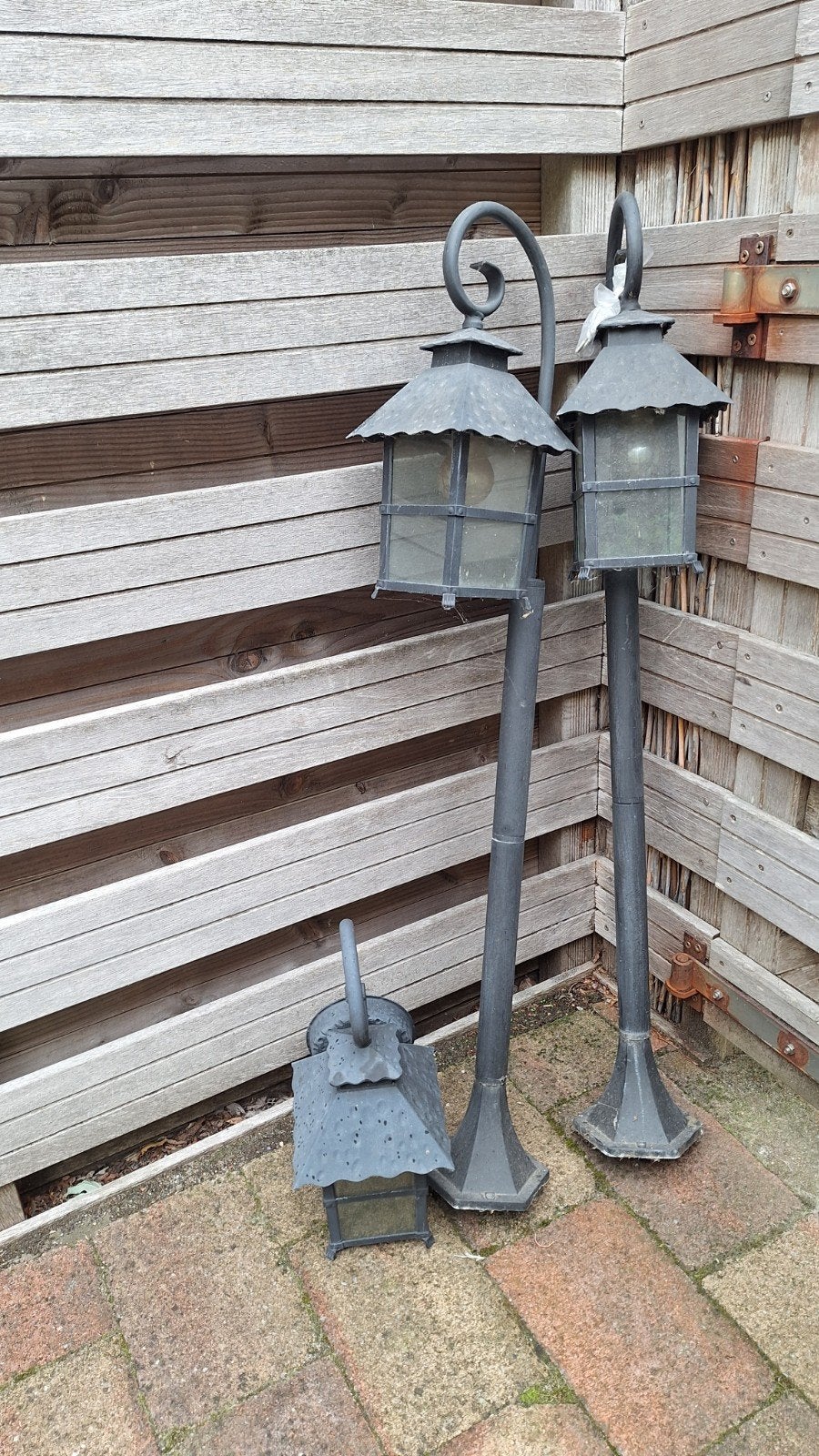 3 'vintage-look' buitenlampen in lantaarnstijl, Ophalen, Gebruikt, Wandlamp, Netvoeding