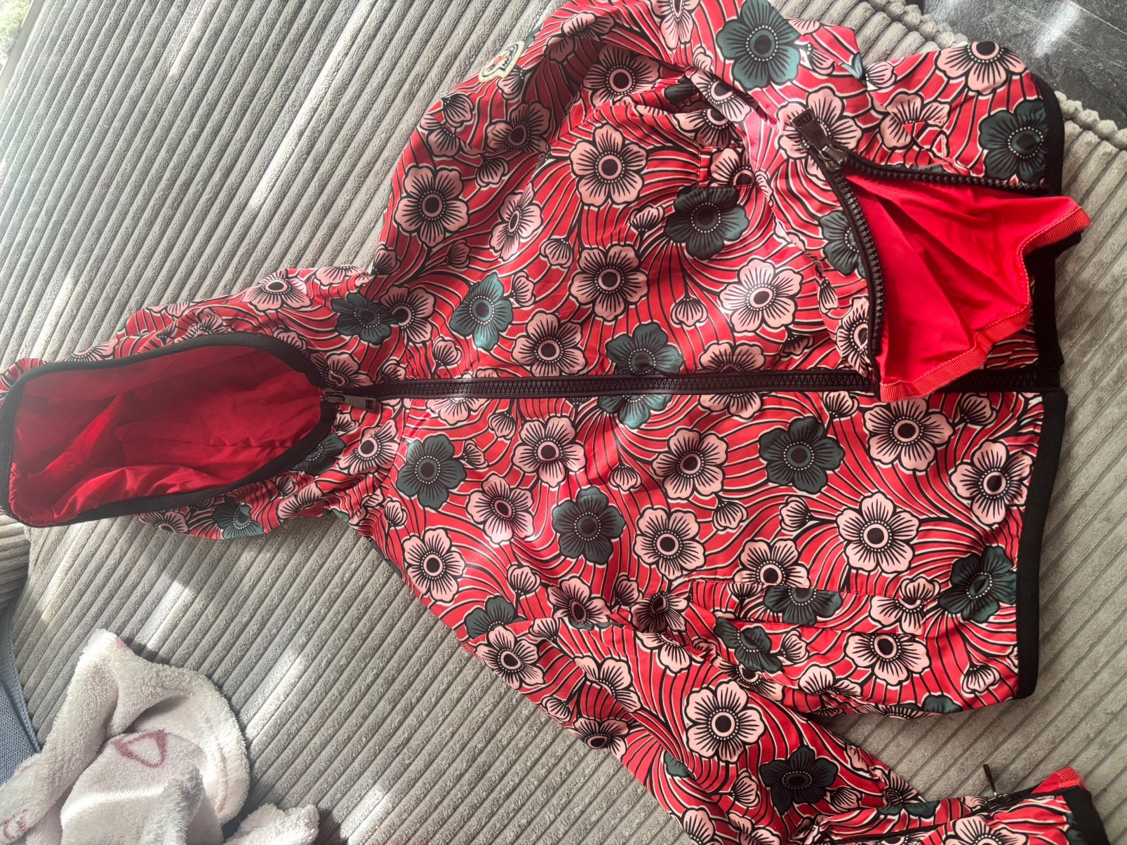 Moncler zomerjas 7/8 jaar, Ophalen of Verzenden, Zo goed als nieuw, Maat 34 (XS) of kleiner