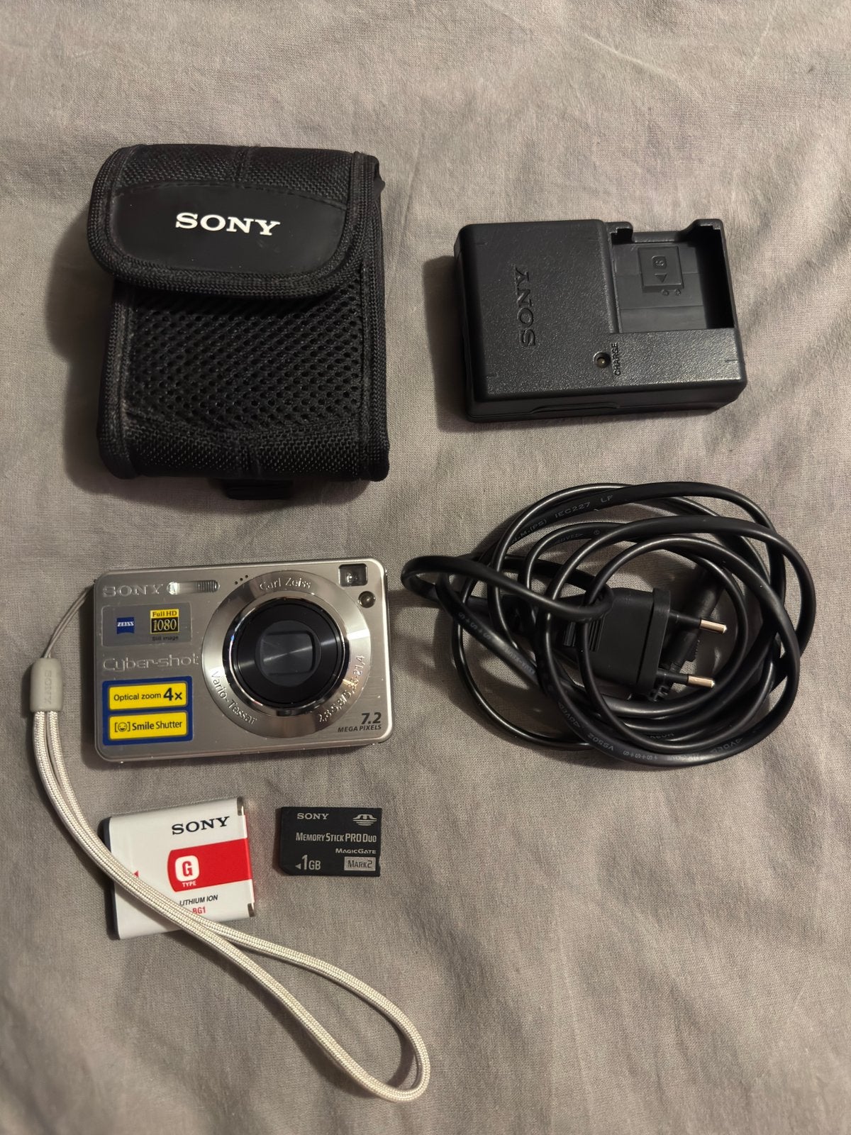 Sony Cyber-shot DSC-W110 | Complete set | Zo goed als nieuw, 7 megapixels, Geheugenkaart, Ophalen of Verzenden, Zo goed als nieuw