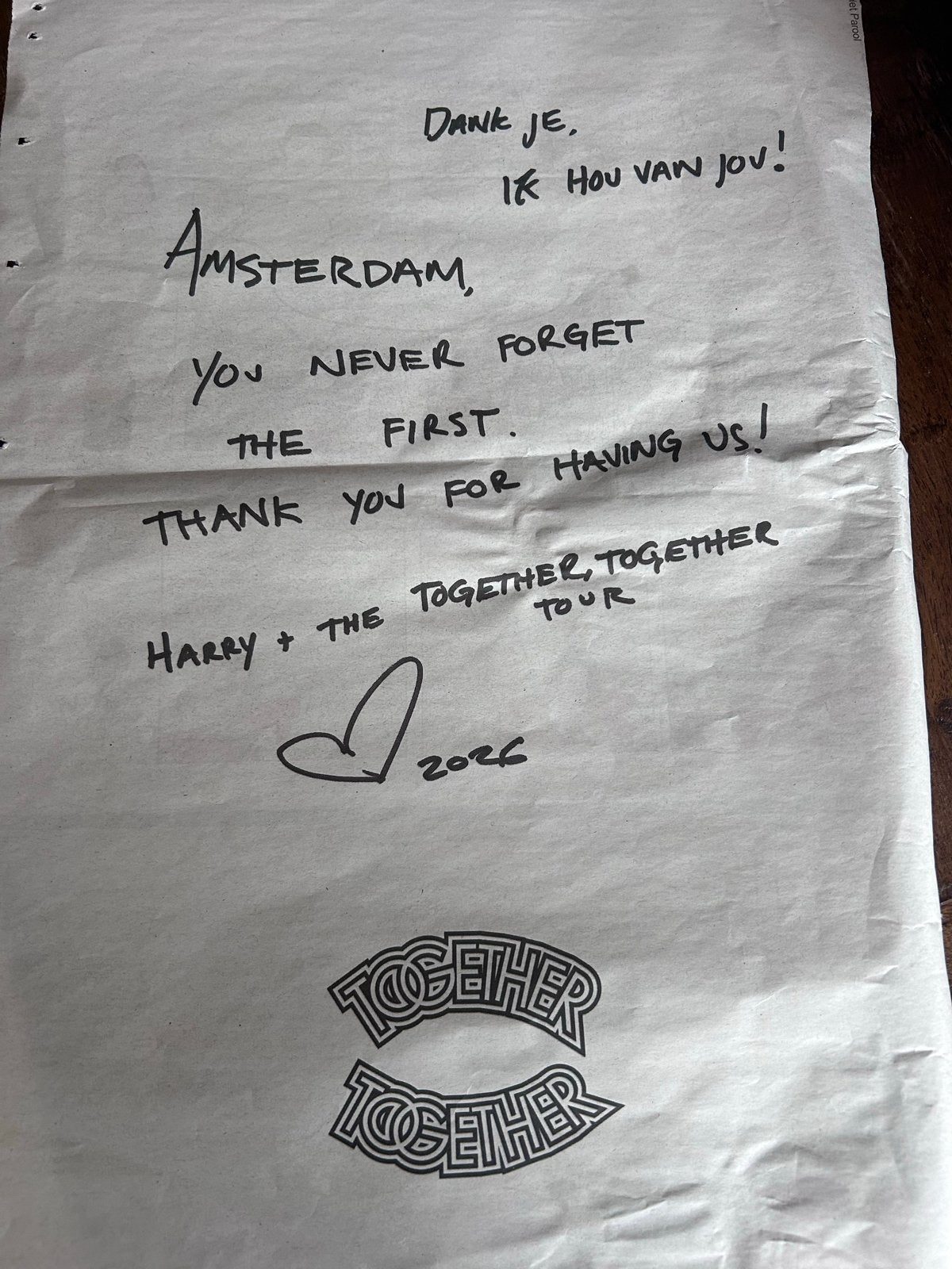 Harry styles bedankt amsterdam parool, Eén persoon