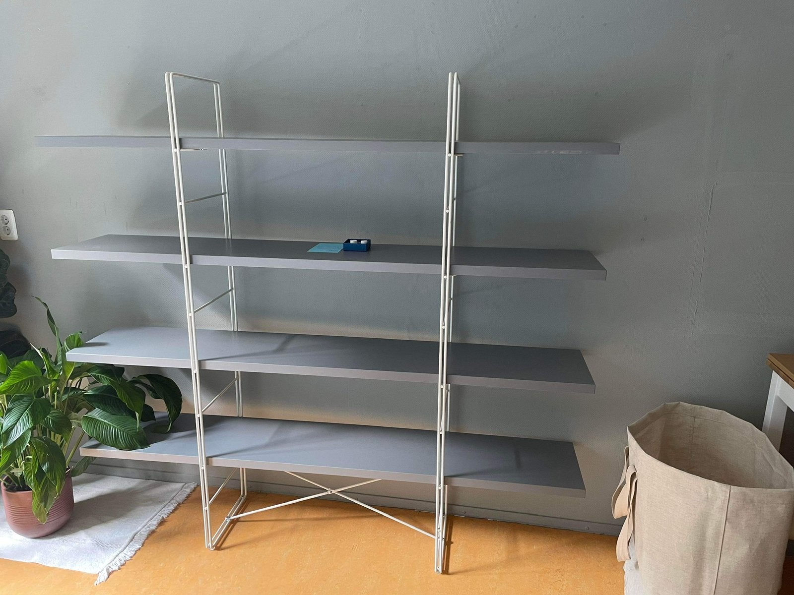 Grey ENETRI IKEA shelves, Ophalen, Gebruikt
