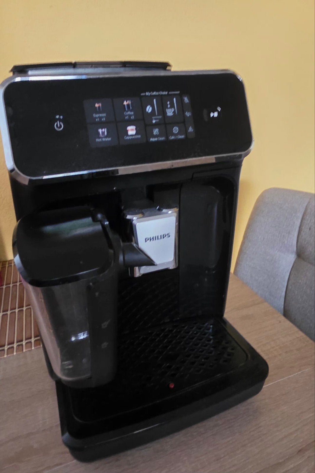 Philips 2300 Serie Volautomatische Espressomachine, Espresso apparaat, Ophalen of Verzenden, Zo goed als nieuw, 2 tot 4 kopjes