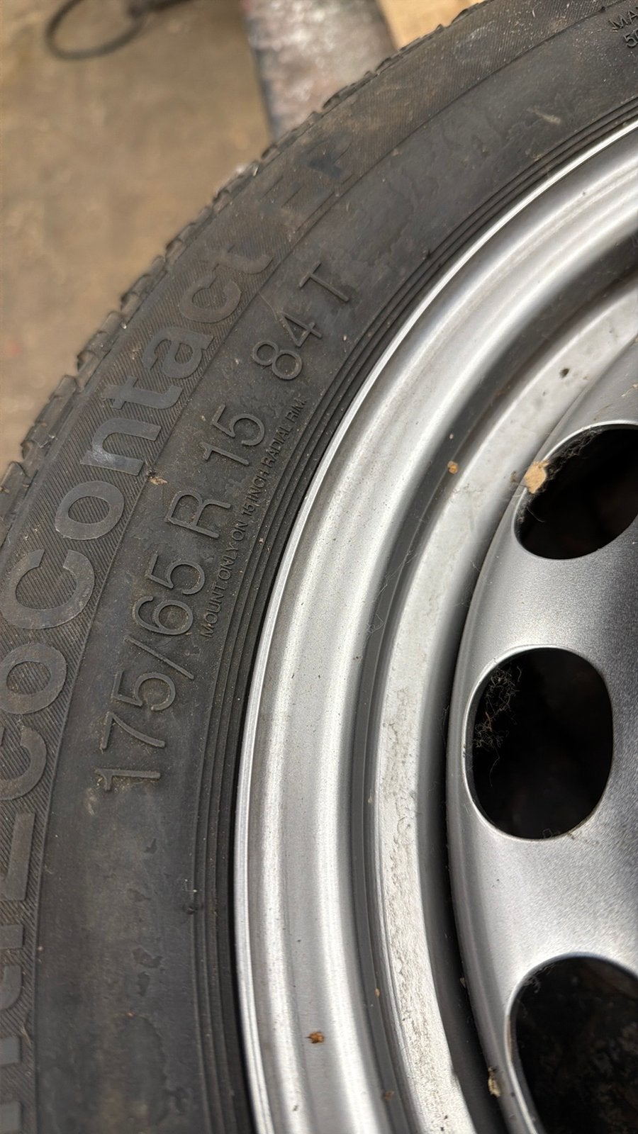 Band 175 65 15     met velg steek 4x114,3 volvo v40 s40, Ophalen, ., Zo goed als nieuw, .