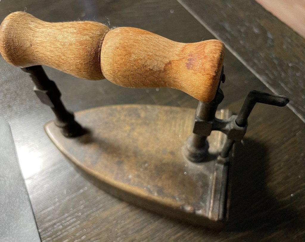 IJzeren strijkijzer model 15 cm, Antiek en Kunst, Antiek | Gereedschap en Instrumenten, Ophalen of Verzenden