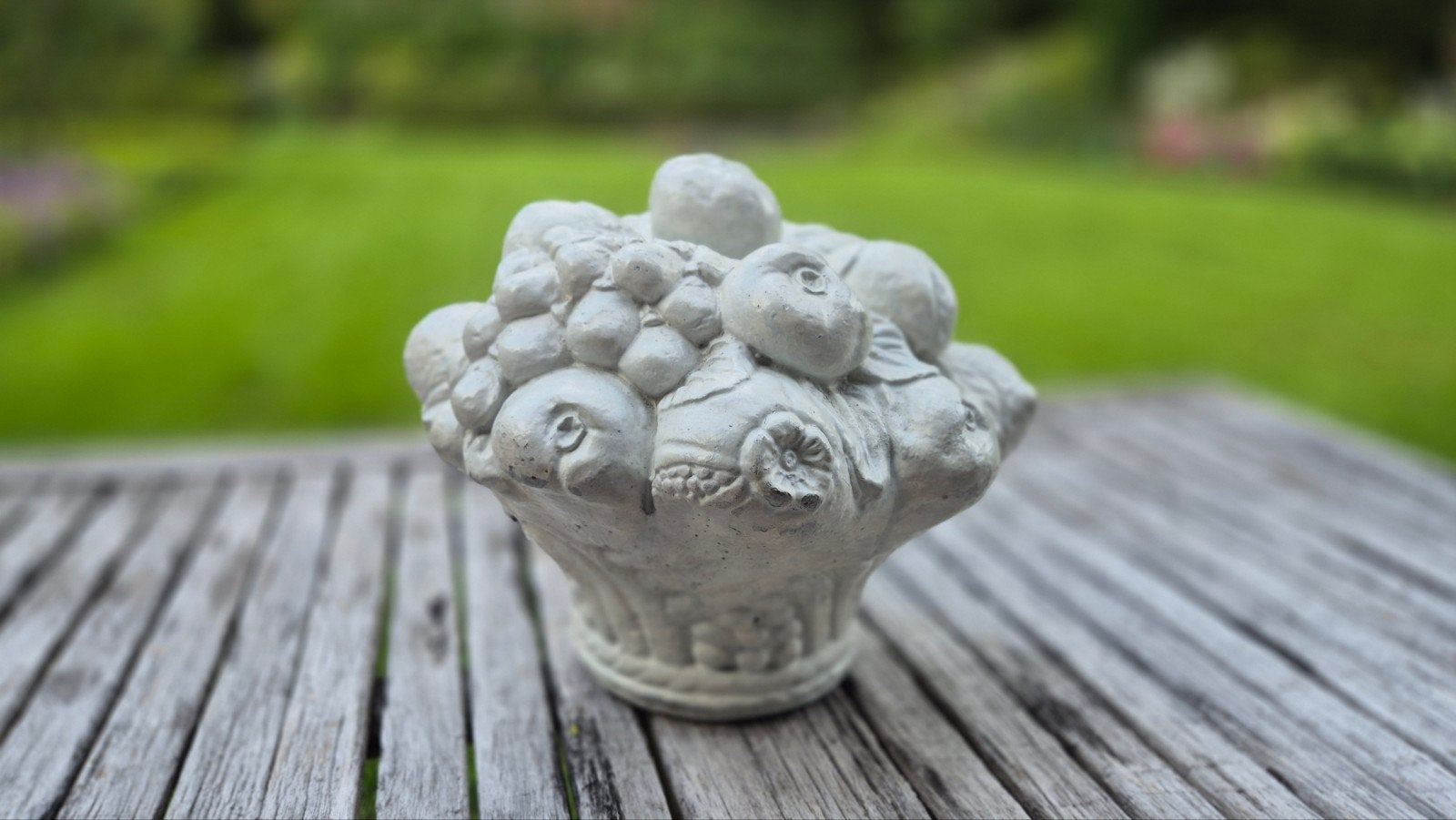 Decoratieve stenen fruitmand, Ophalen, Steen, Rond, Minder dan 40 cm