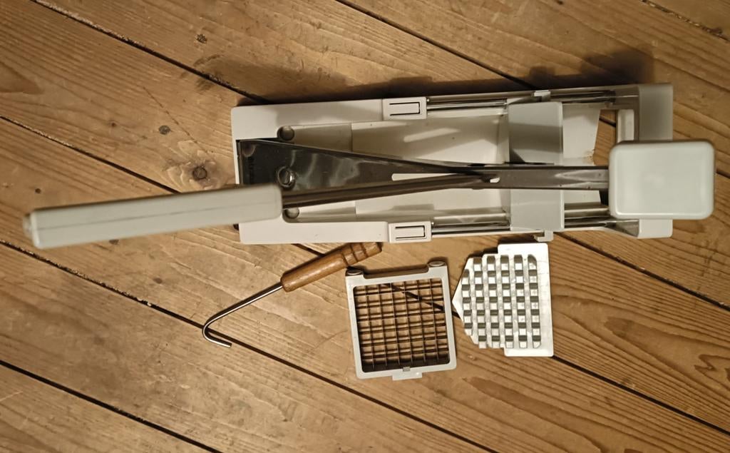 Brabantia frietsnijder patat snijder Zo goed als nieuw, Overige typen, Ophalen of Verzenden, Zo goed als nieuw, Metaal