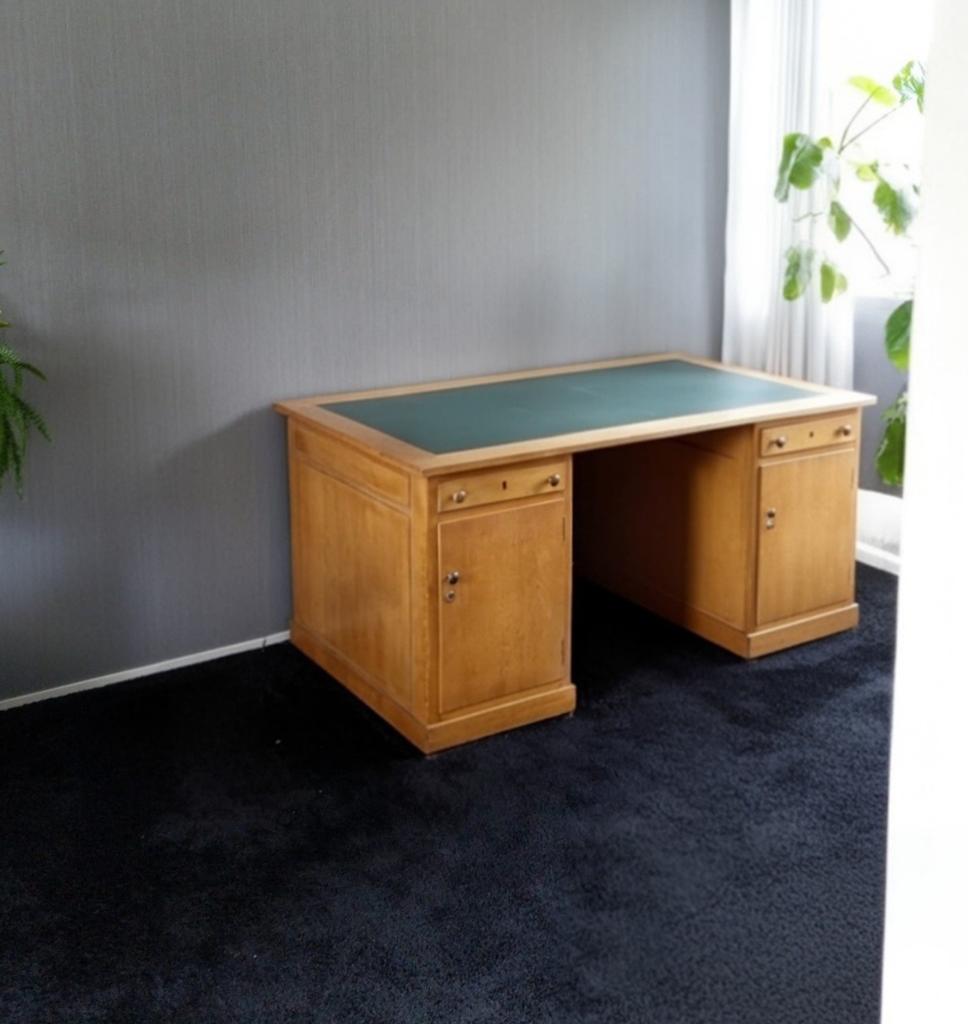 Notarisbureau! Prijs verlaagd, Ophalen, Gebruikt