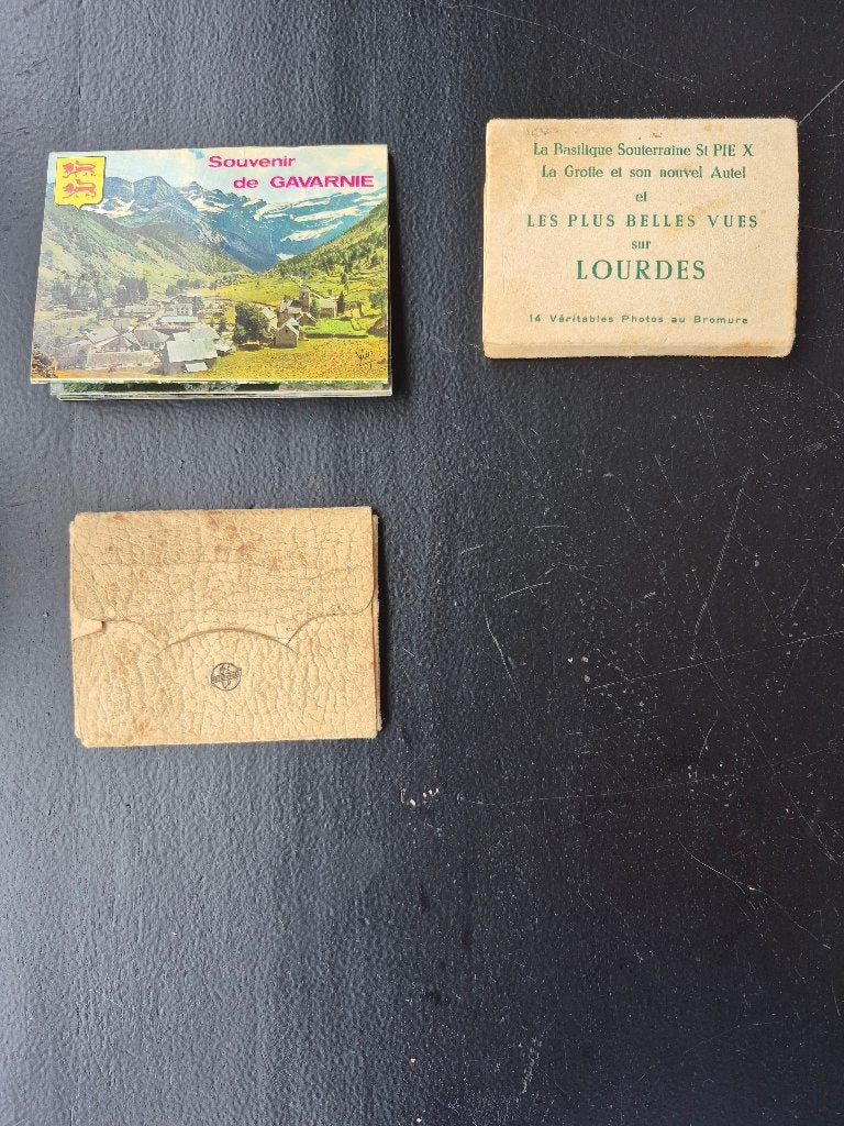 Vintage souvenirmapjes, Ophalen