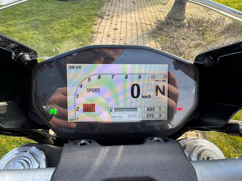Ducati Monster 821, 2800 km op de teller, Motoren, Motoren | Ducati, 2 cilinders, Gebruikt, Particulier, Minimaal motorrijbewijs A2