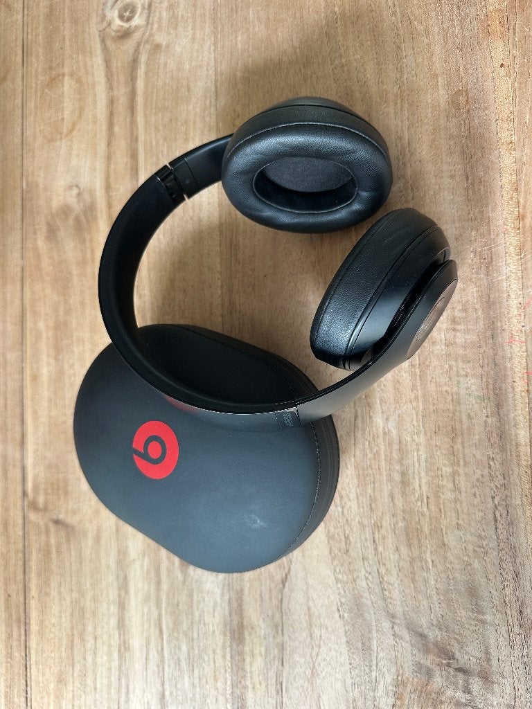Beats Studio3 Wireless mat zwart met case en audiokabel, Draadloos, Gebruikt, Beats, Ophalen of Verzenden