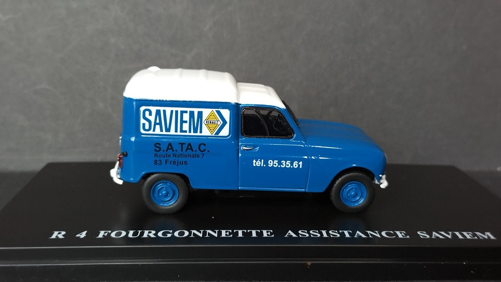 Renault 4 F4 Saviem 1:43 Universal Hobbies Pol, Auto, Verzenden, ., Nieuw