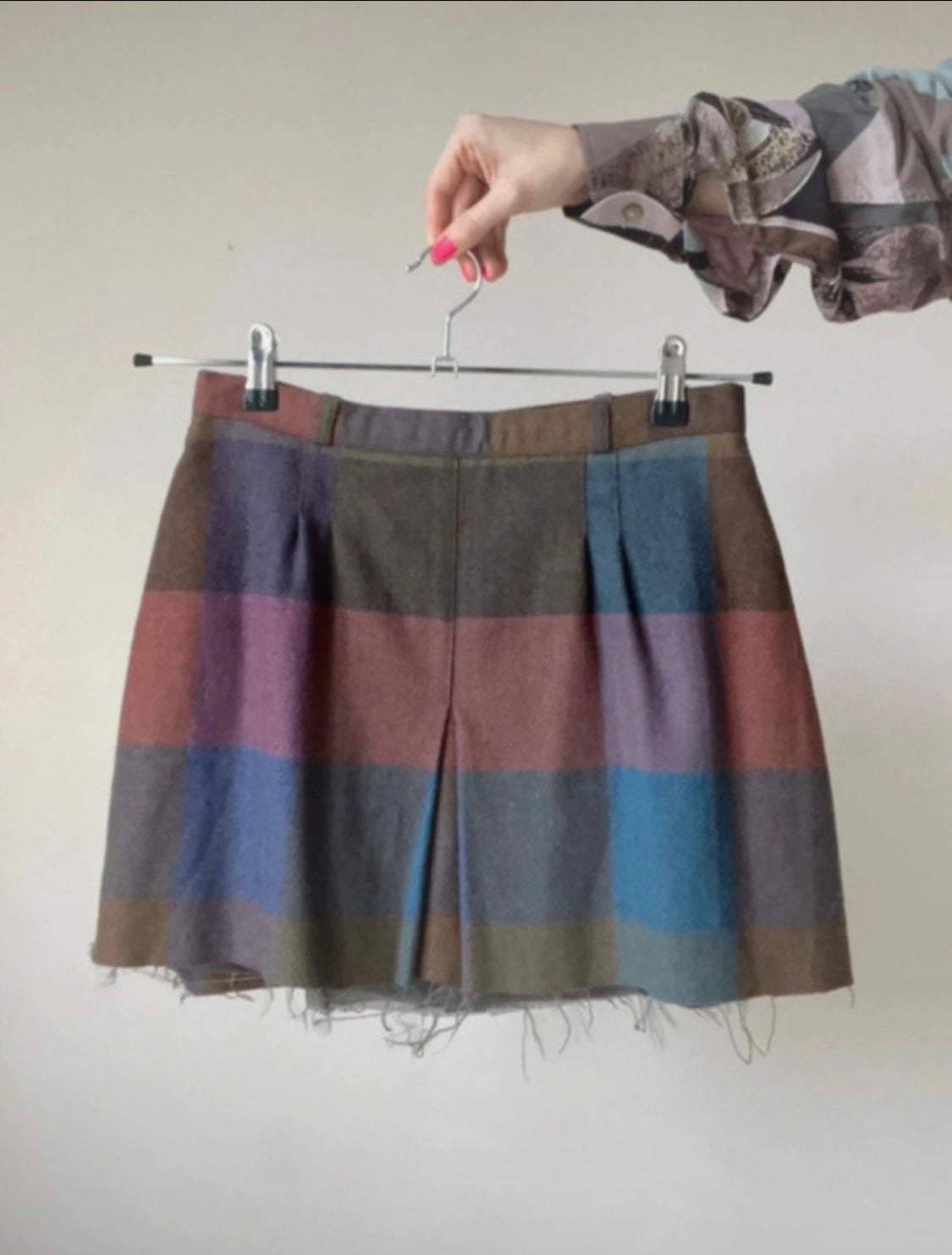 Geruite vintage minirok, 40. Miniskirt checkered tartan edgy, Maat 38/40 (M), Vintage, Gedragen, Boven de knie