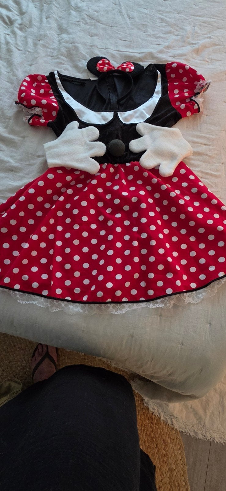 te  koop  Minnie  mouse  pak, Maat 42/44 (L), Nieuw, Ophalen of Verzenden, Disney