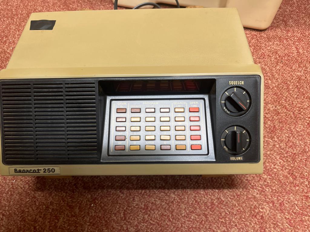 Vintage Bearcat 250 Scanner Radio, Ophalen of Verzenden, Zo goed als nieuw