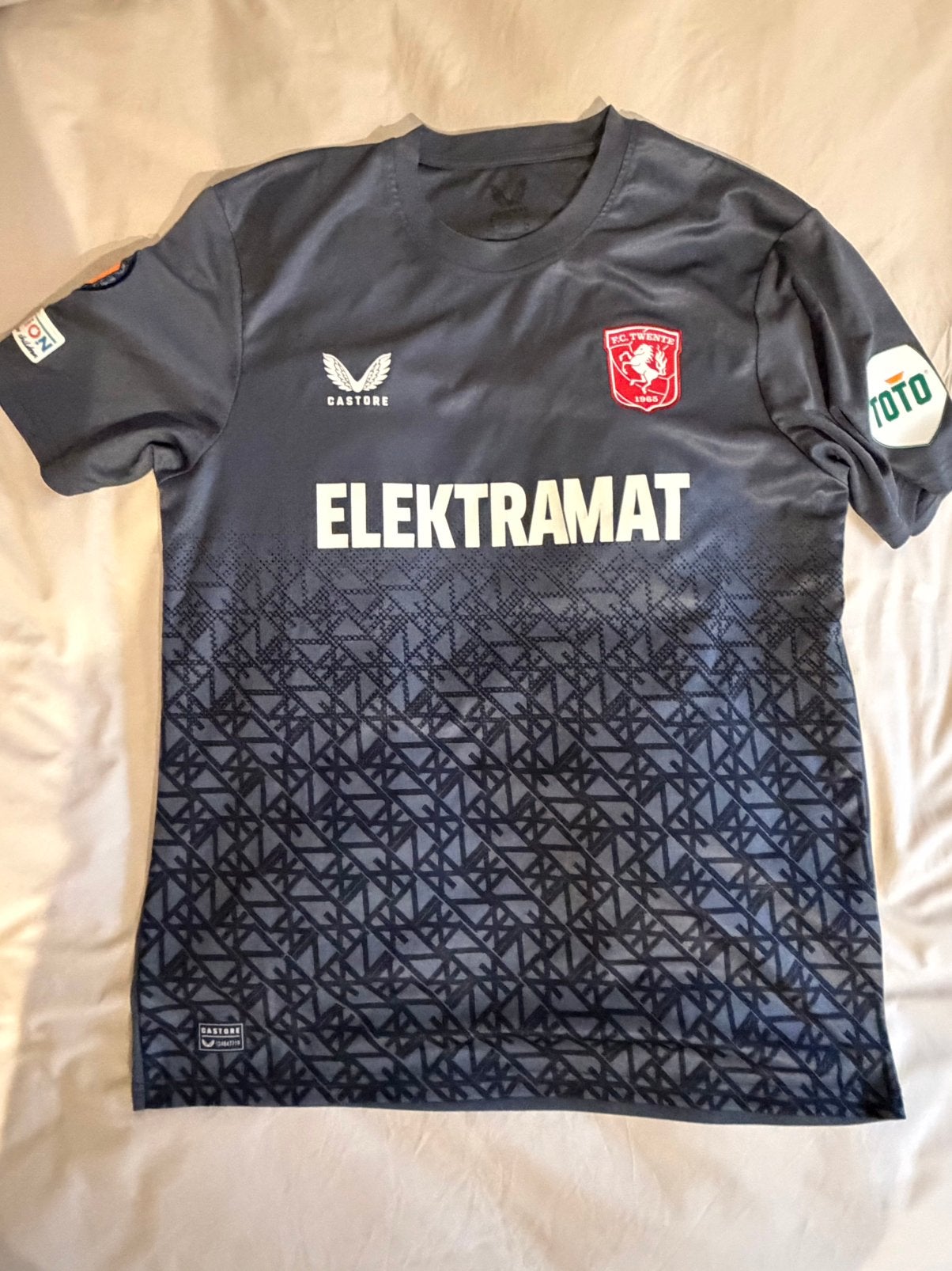 FC Twente matchworn shirt Tyton tegen Lazio Roma, Maat XL, Ophalen of Verzenden, Zo goed als nieuw, Shirt