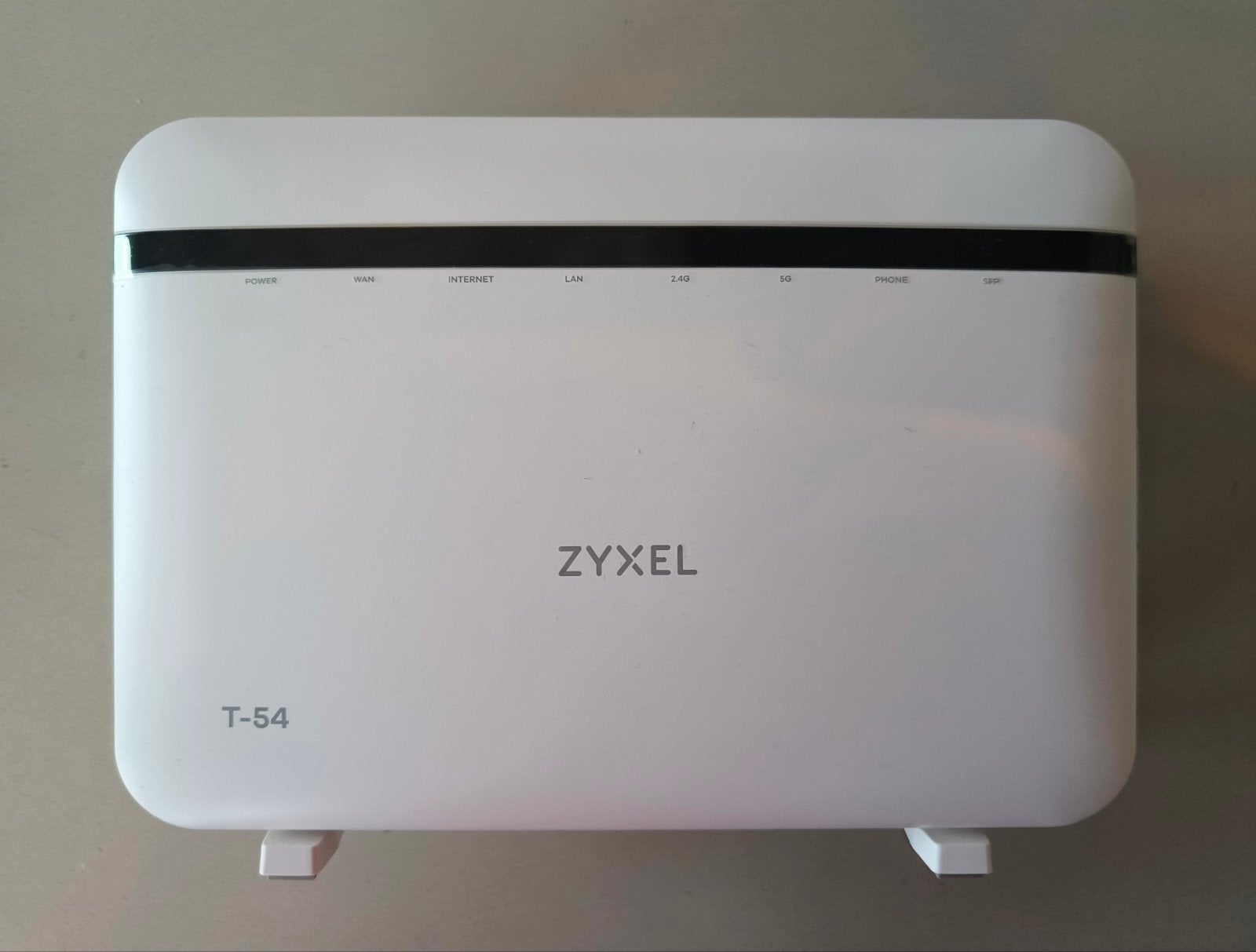Zyxel T-54 Router met modem, Ophalen of Verzenden, Zo goed als nieuw, Router met modem, Zyxel