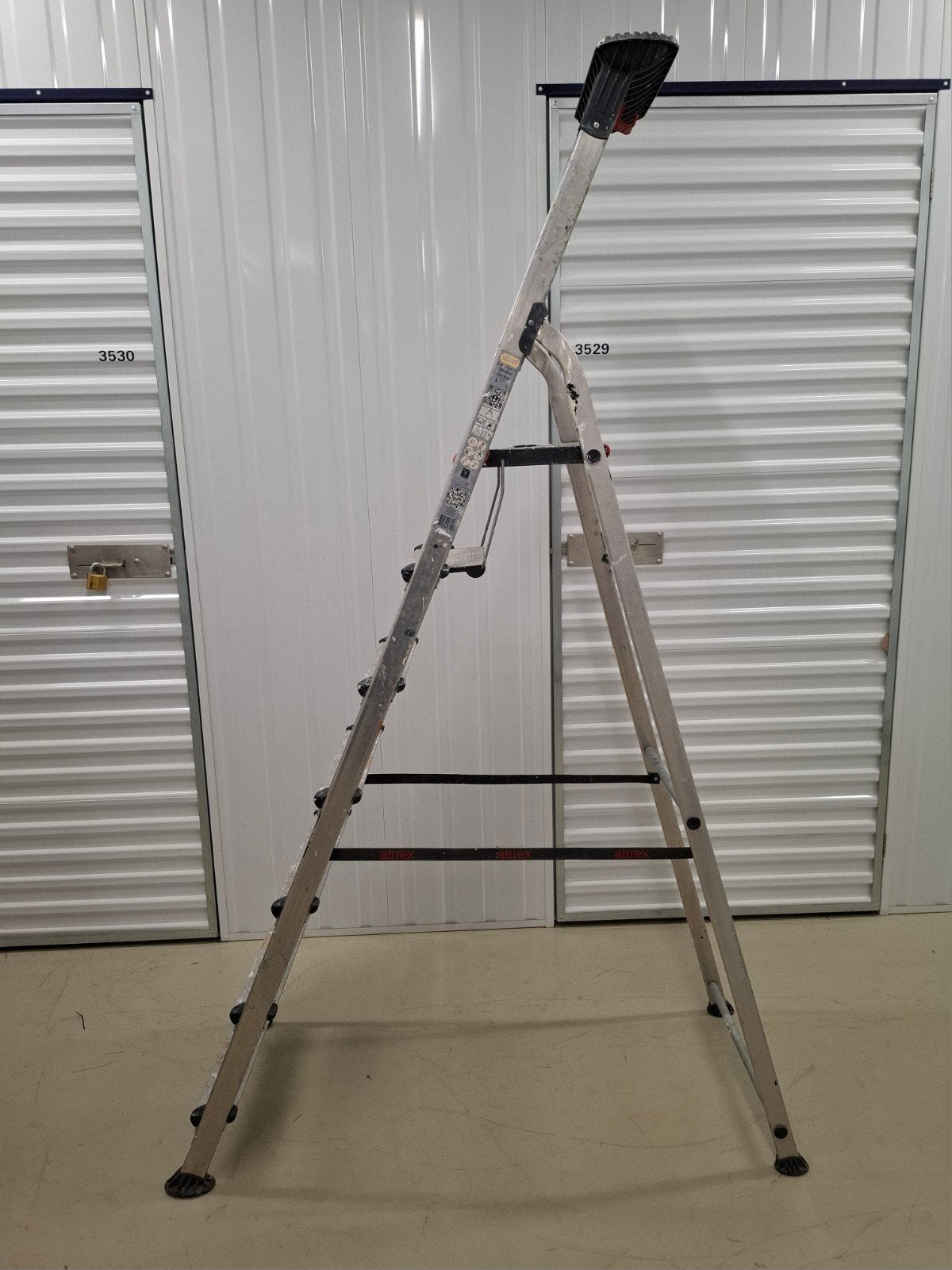 Altrex trap/ ladder 7 treden, Ophalen, Gebruikt