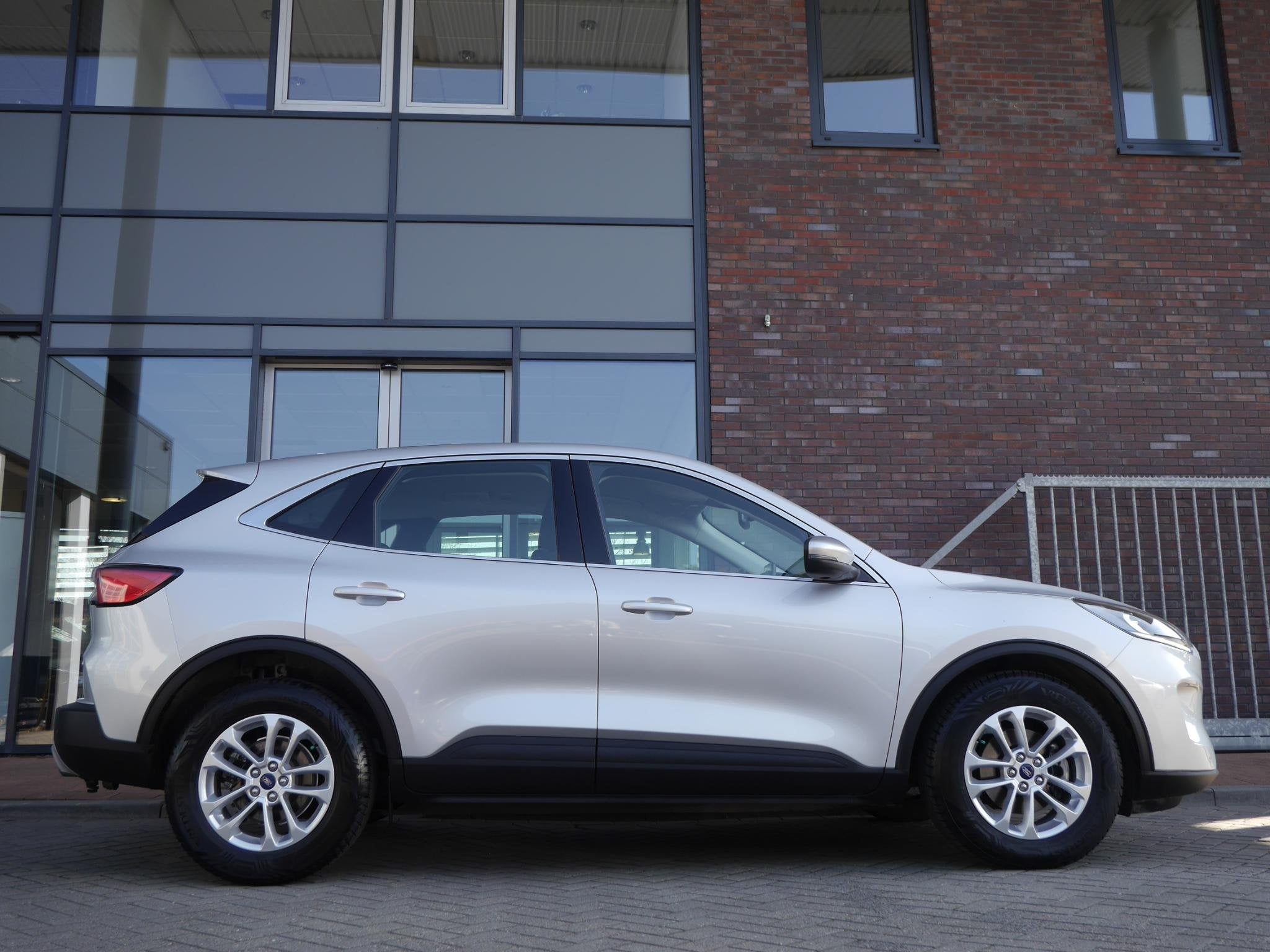 Ford Kuga 2.0 TDCi Titanium | Diesel | Trekhaak | 1900KG tre, Auto's, Ford, Voorwielaandrijving, Gebruikt, Euro 6, 4 cilinders