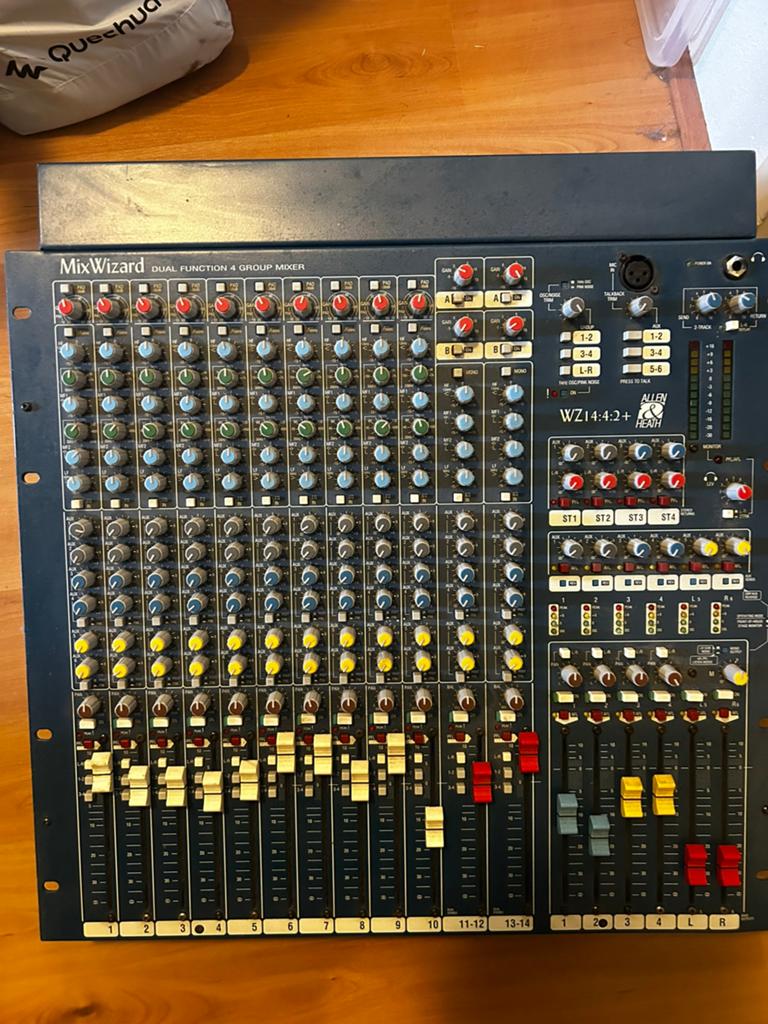 Allen & Heath MixWizard WZ14:4:2+  Defect, Ophalen of Verzenden, Gebruikt, 10 tot 20 kanalen, Microfooningang