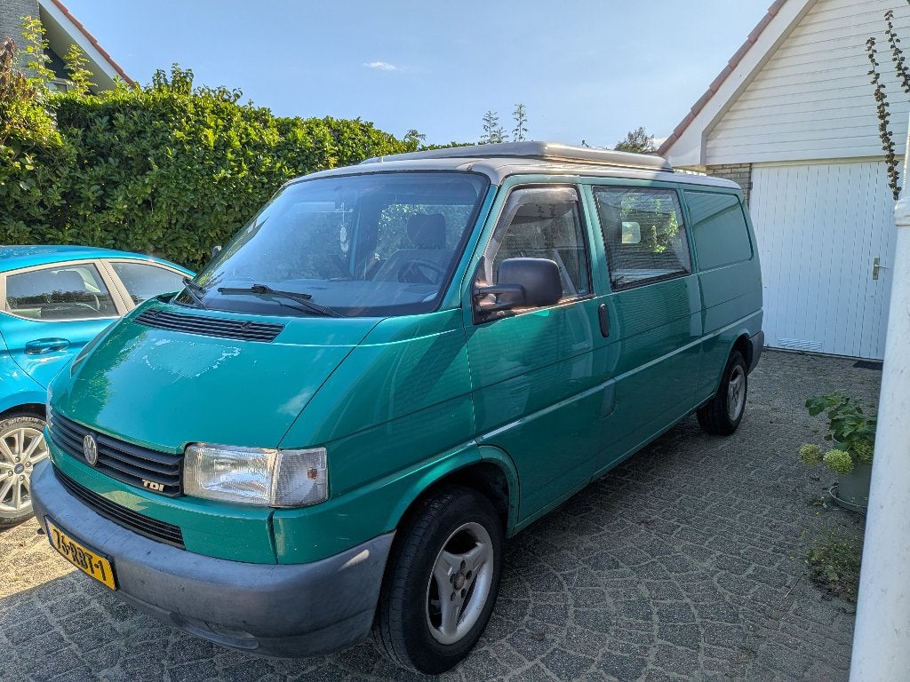 Groene Volkswagen t4 camper 1997 2,5 tdi - verlengde versie, Brandblusser, Buscamper of Camperbus, Tot en met 2, Particulier
