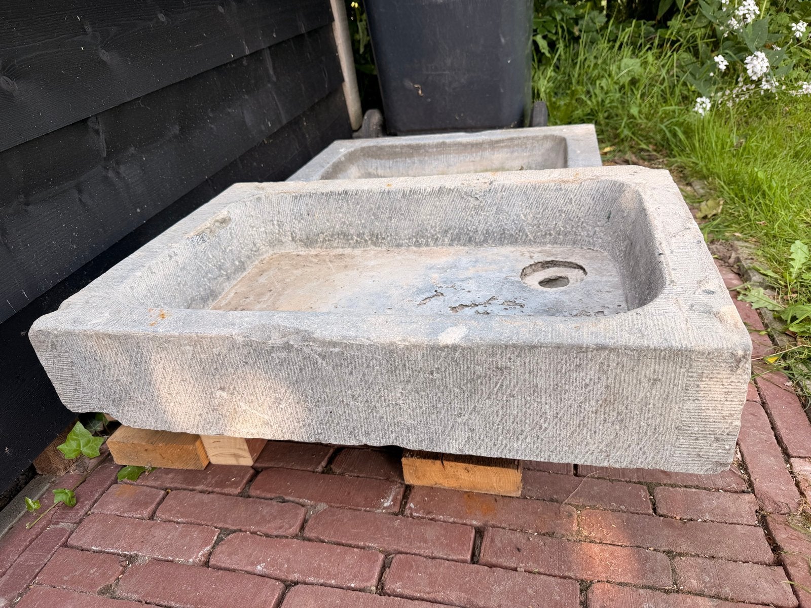 Antieke stenen wasbak/trog - robuust en decoratief, Ophalen, Gebruikt