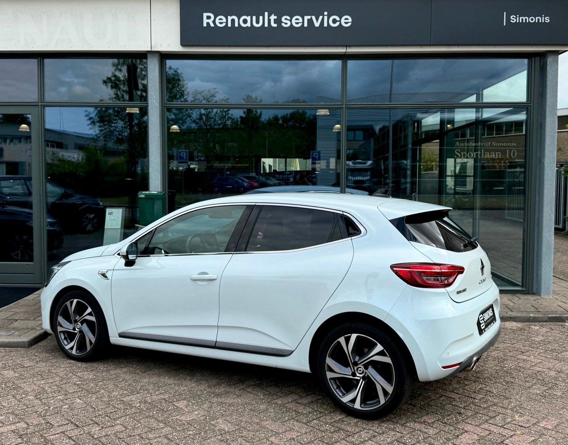 Renault Clio 1.3 TCe R.S. Line 140pk! Uniek | Stoelverwarmin, Voorwielaandrijving, Gebruikt, Zwart, 4 cilinders