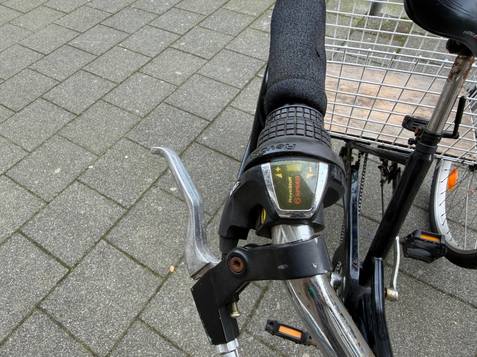 Zwarte driewieler fiets met versnellingen en mand, Ophalen of Verzenden, Zo goed als nieuw, Velgrem