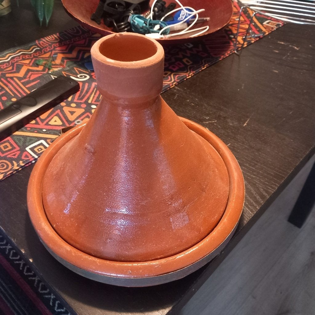 Tajine schaal - 30 cm diameter - voor 3-4 personen, Gebruikt, Met deksel, Tajine, Ophalen of Verzenden