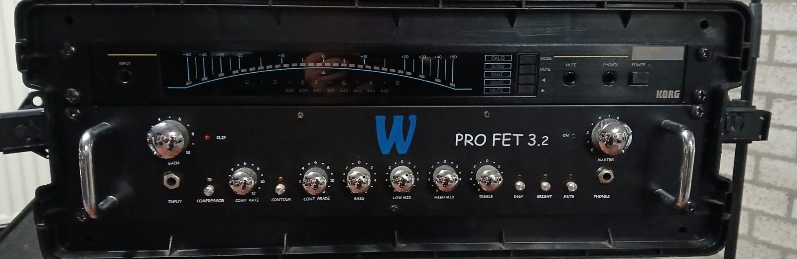 Warwick Pro Fet 3.2 basversterker met Korg tuner in rack, Ophalen of Verzenden, Gebruikt, Basgitaar, 100 watt of meer