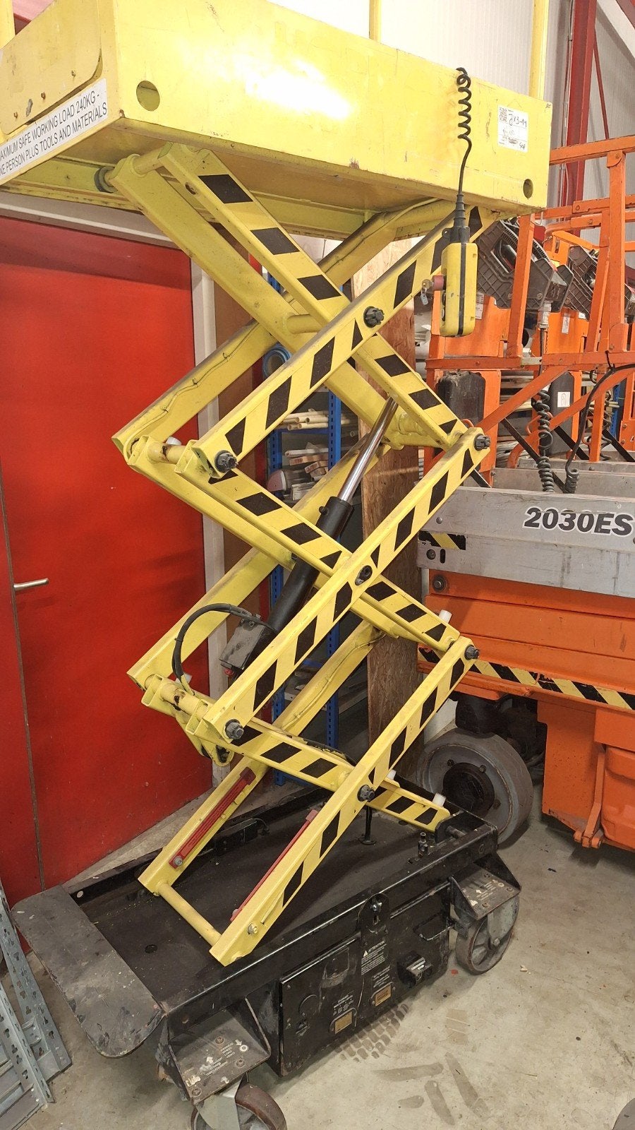 Hoogwerker Yongman Boss x3, 100 liter of meer, Ophalen, Gebruikt, Steekwagen