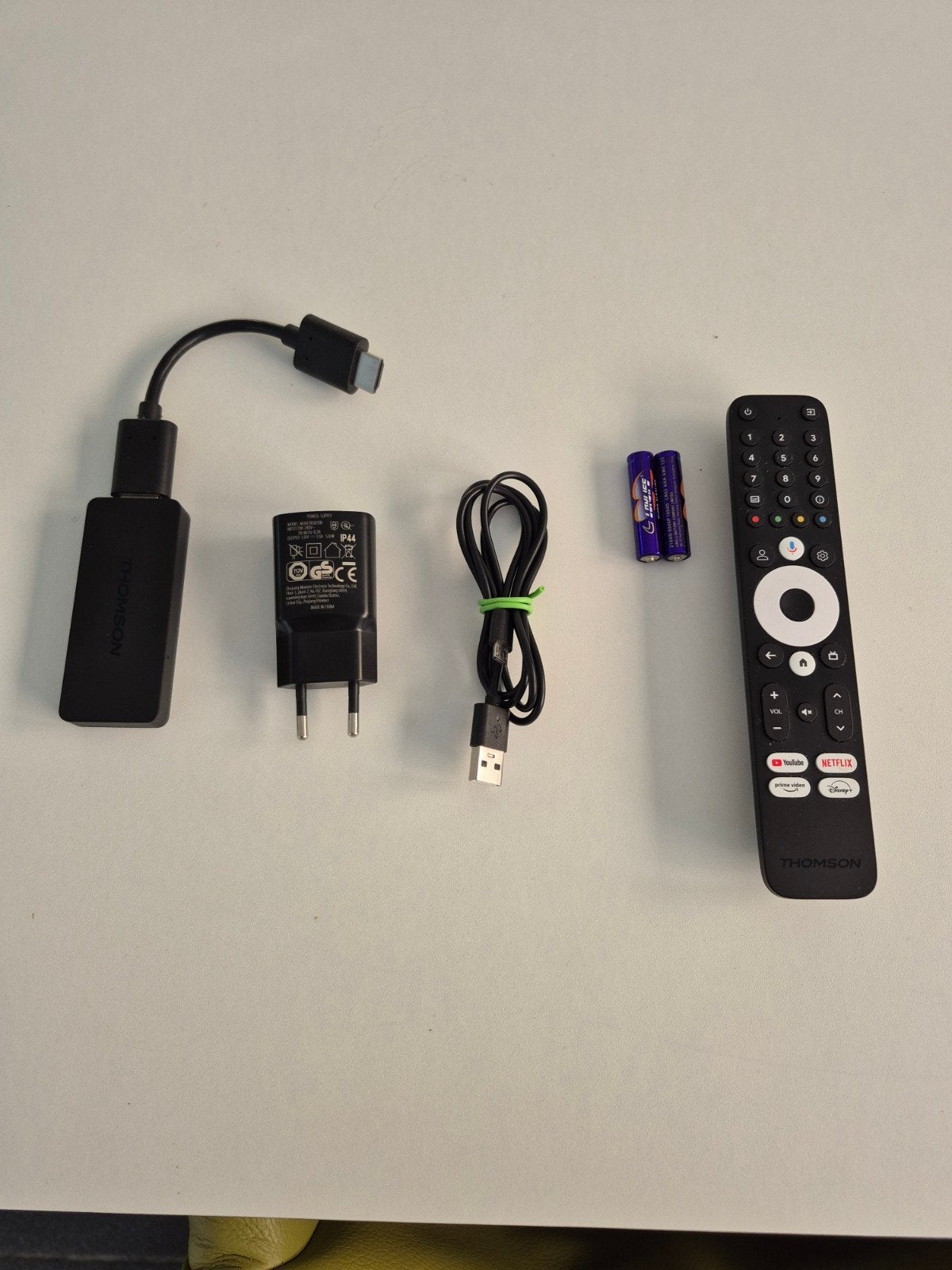 Thomson tv streamer 145G (chromecast) 4k Ultra HD, Ophalen of Verzenden, Zo goed als nieuw, HDMI, Zonder harde schijf