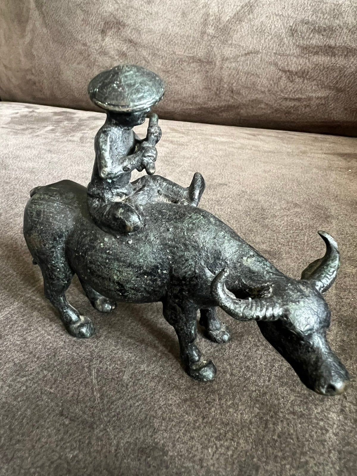 Antiek Chinees Bronzen Figuur Jongen op Buffel met Fluit., Ophalen of Verzenden, Zo goed als nieuw, Mens