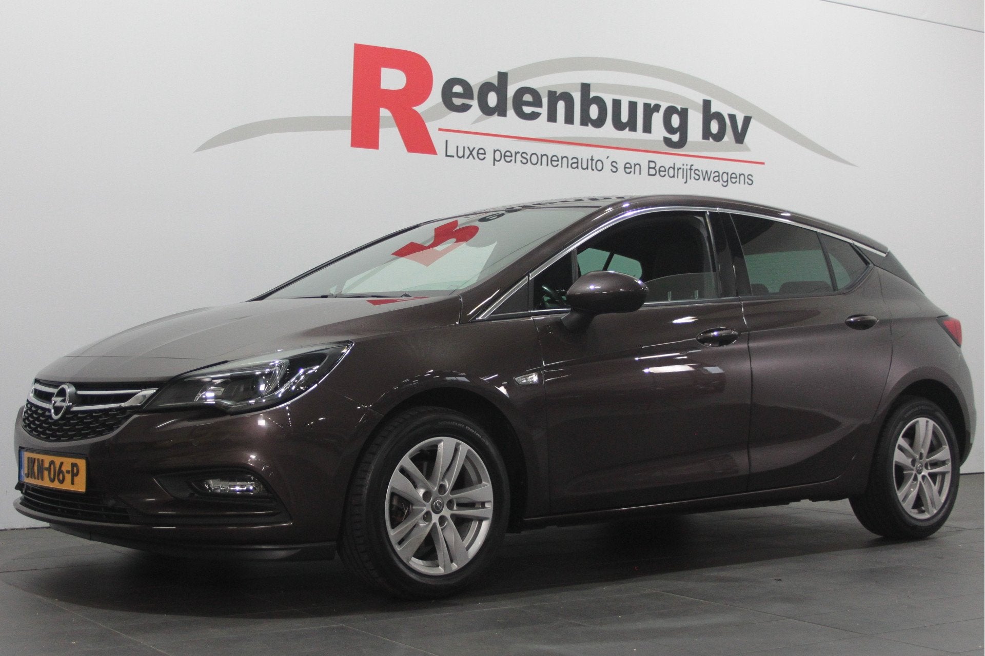 Opel Astra 1.4 Turbo - Carplay / PDC / Stoel+stuur verw., Gebruikt, Bruin, Stoelverwarming, 620 kg
