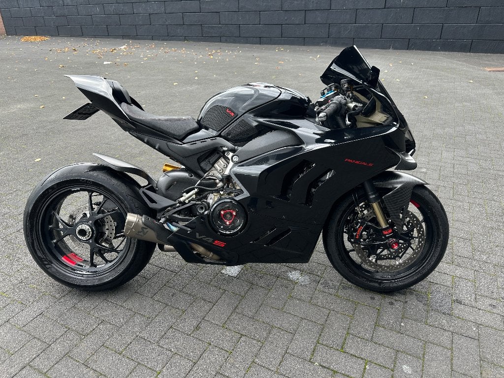 Unieke zwarte Ducati Panigale V4S - BTW - Akrapovič Race, 4 cilinders, Motorrijbewijs A, Gebruikt, Super Sport