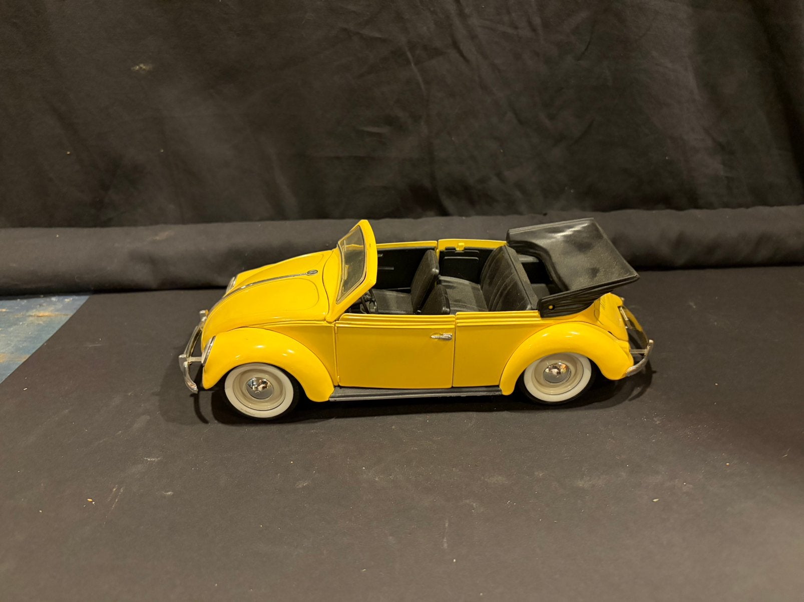VW coccinelle cabrio, Ophalen of Verzenden, Zo goed als nieuw, Solido