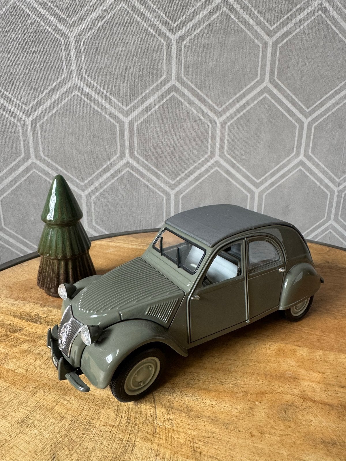 Citroën 2CV (1952) modelauto - Maisto 1:18, Ophalen of Verzenden, Zo goed als nieuw, Overige typen
