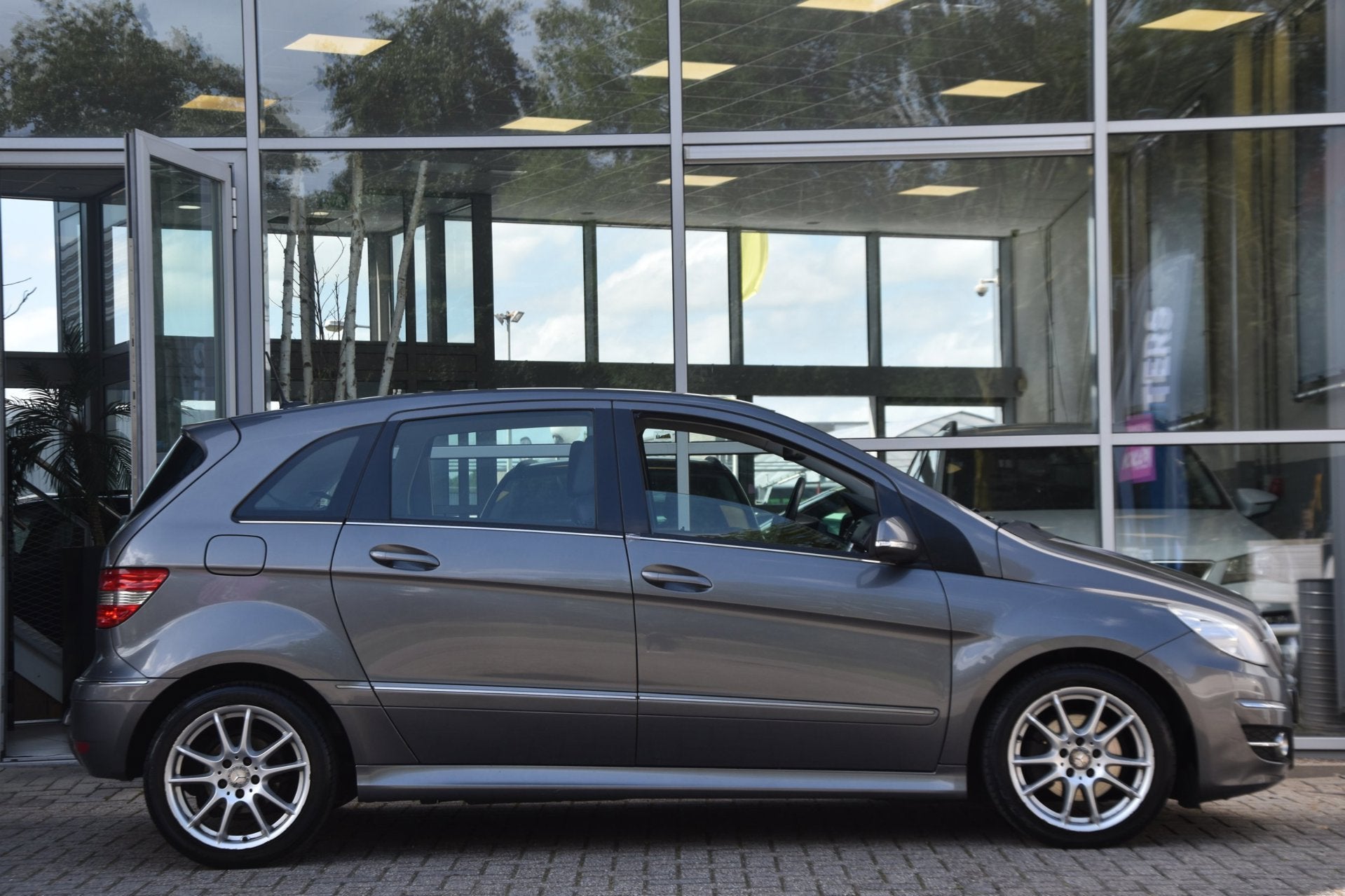 Mercedes-Benz B-klasse B200 Automaat | Airco | Cruise | Trek, 136 pk, Gebruikt, 4 cilinders, 1290 kg