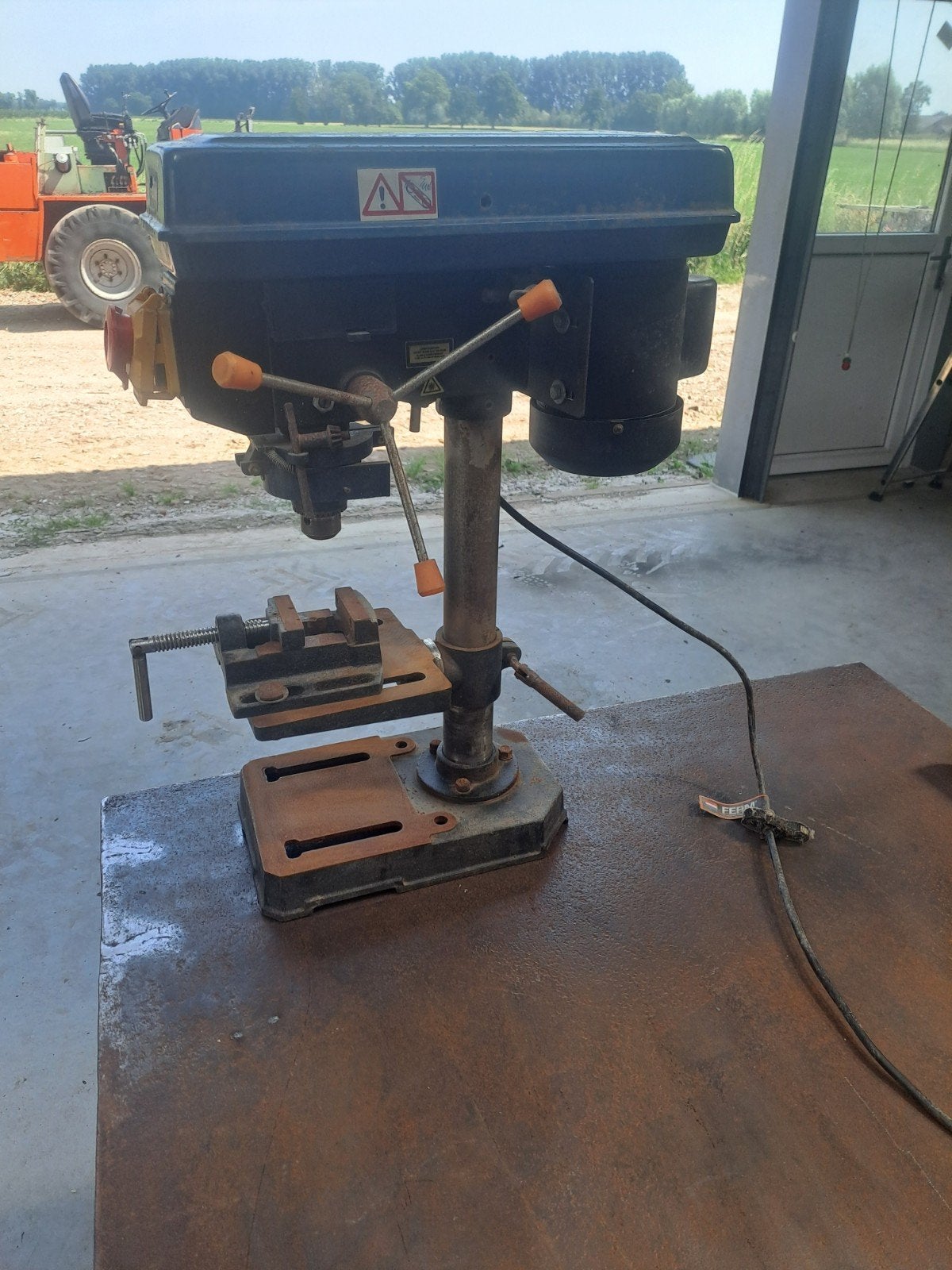 Ferm Kolomboor machine, Doe-het-zelf en Verbouw, Gereedschap | Boormachines, Ophalen, Gebruikt, Minder dan 400 watt, Kolomboormachine