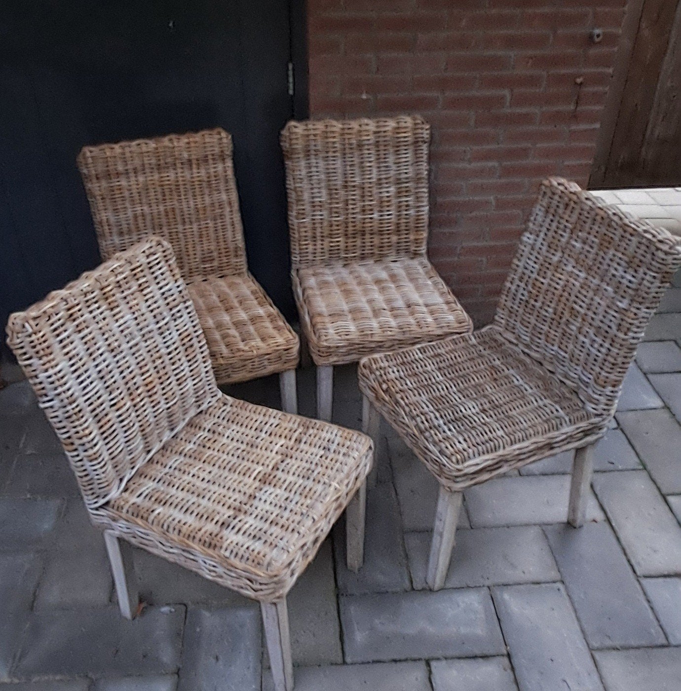 4 rieten eettafel stoelen, Huis en Inrichting, Ophalen, Gebruikt, Bruin