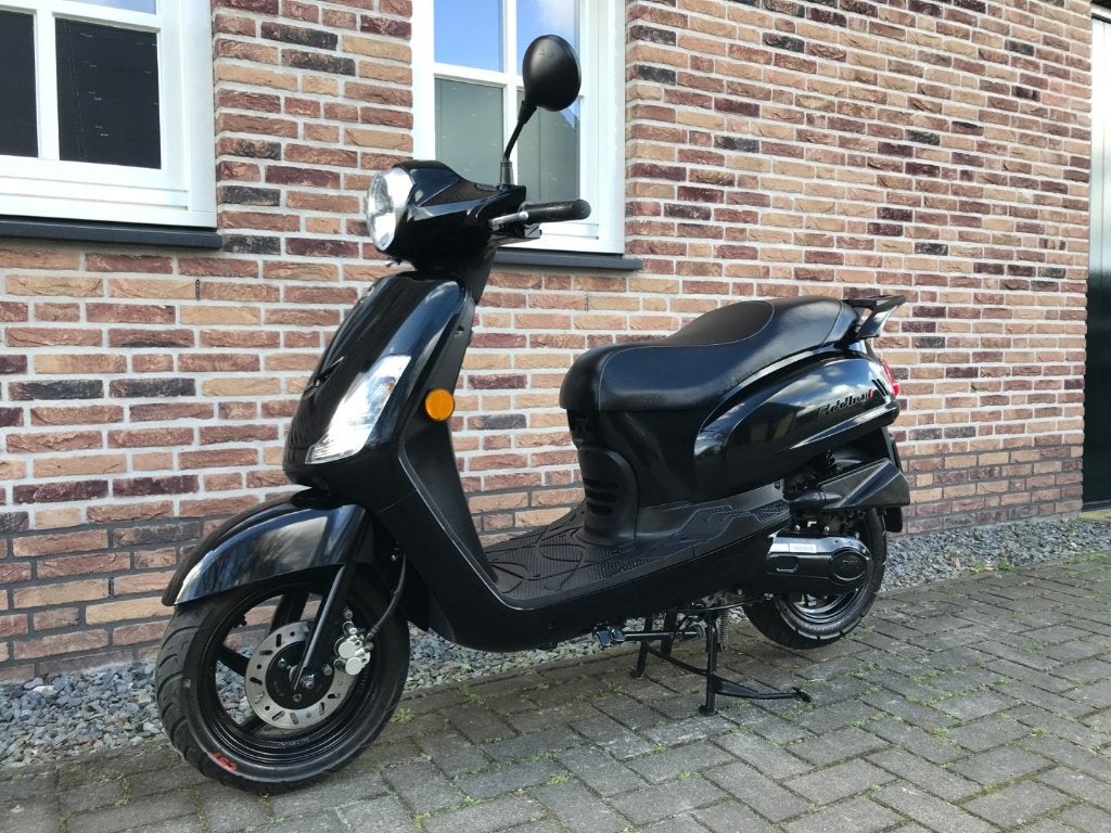 SYM FIDDLE 2 BROM BJ 09-2025 KM 2100 INJECTIE, Ophalen, Maximaal 45 km/u, Zo goed als nieuw, Benzine