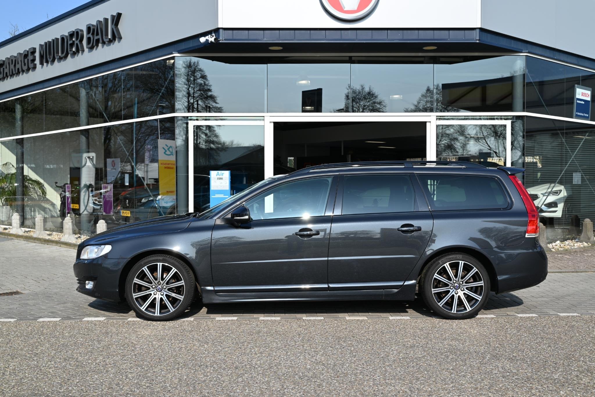 Volvo V70 2.0 T4 Dynamic Edition, 1556 kg, Gebruikt, 1969 cc, Handgeschakeld