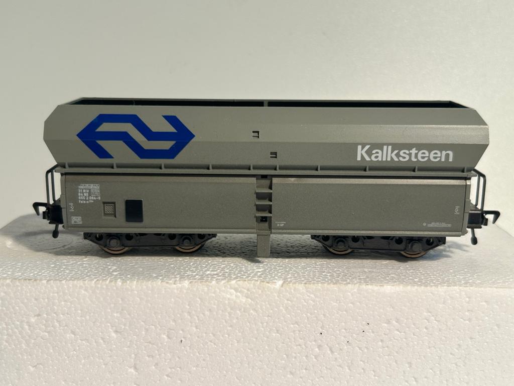 Fleischmann 5750 NS Kalksteen Wagon, Hobby en Vrije tijd, Modeltreinen | H0, Gelijkstroom, Fleischmann, Wagon, Ophalen of Verzenden