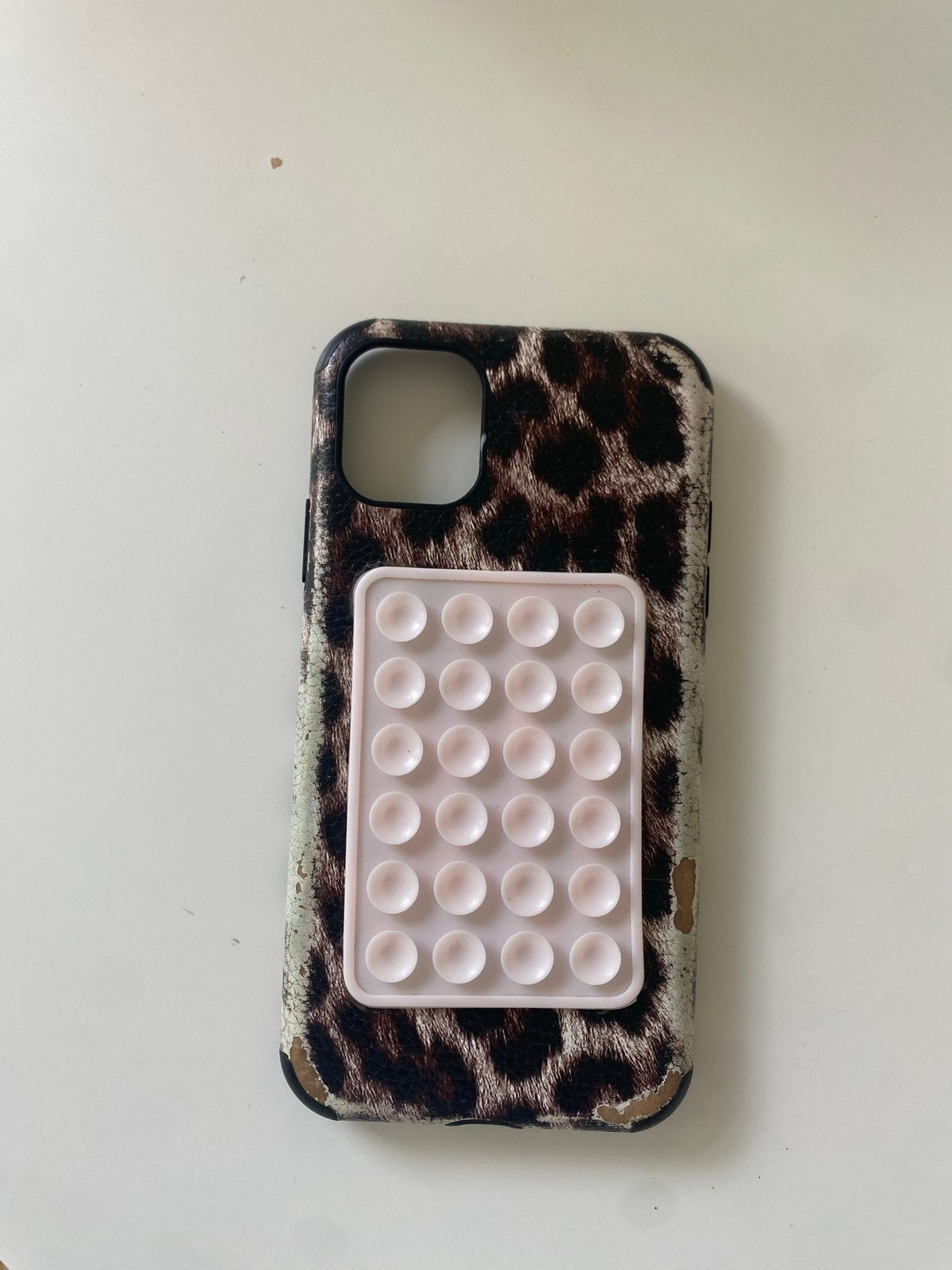Leopard print iPhone hoesje met zuignapjes