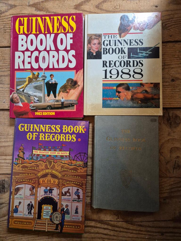 Partij van 10 guiness book of records, Ophalen of Verzenden, Gelezen, Algemeen